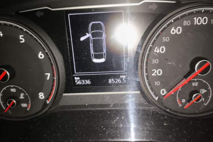 Used Volkswagen Passat 2020 280TSI Business Edition China VI Standard Odometer Close Up