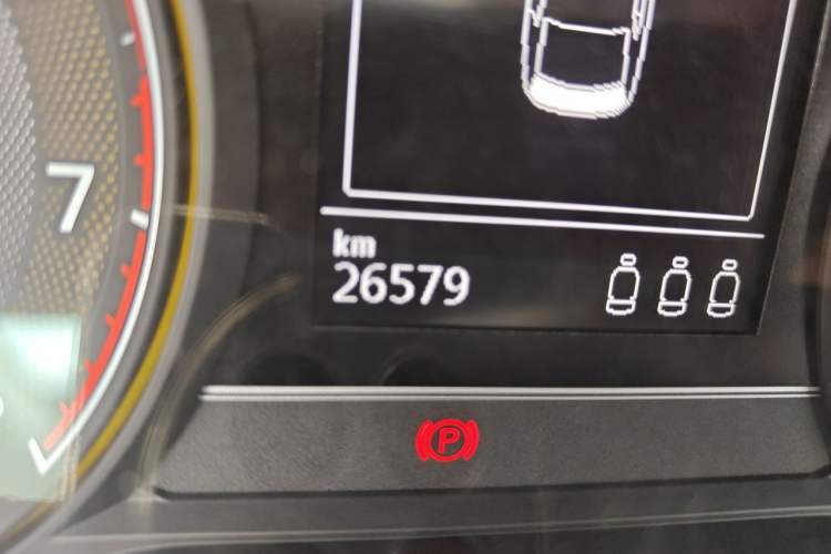 Used Volkswagen Passat 2020 330TSI Elite Edition China VI Odometer Close Up