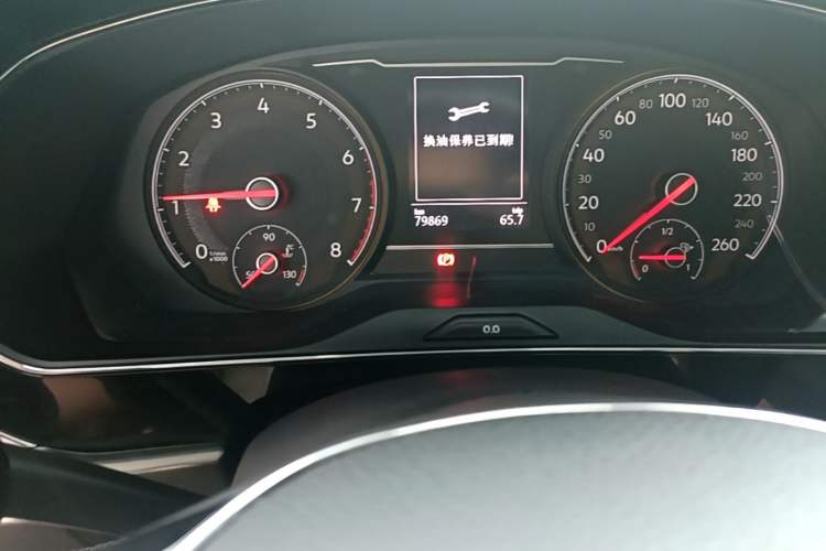 Used Volkswagen Passat 2020 Revised Version 280TSI Business Edition China VI Standard Odometer Close Up