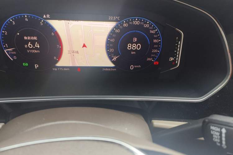 Used Volkswagen Passat 2020 330TSI Luxury Edition China VI Odometer Close Up