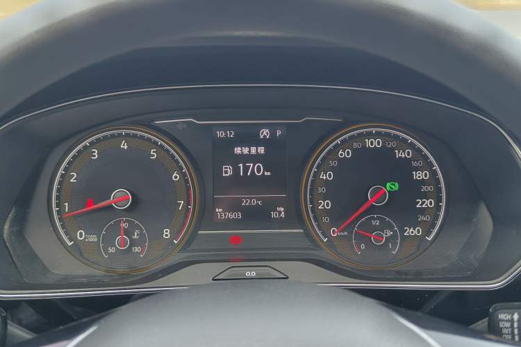 Used Volkswagen Passat 2020 280TSI Business Edition China VI Standard Odometer Close Up