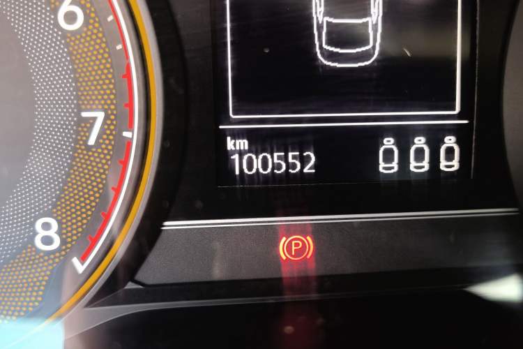 Used Volkswagen Passat 2020 330TSI Elite Edition China VI Odometer Close Up
