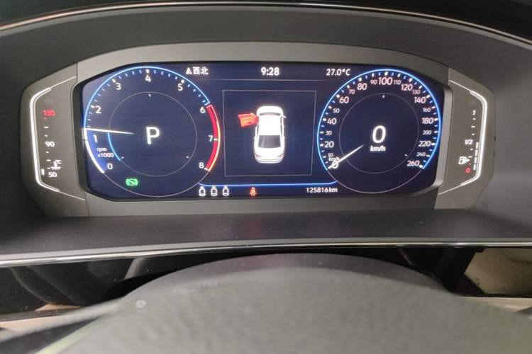 Used Volkswagen Passat 2020 Revised Version 330TSI Luxury Edition China VI Standard Odometer Close Up