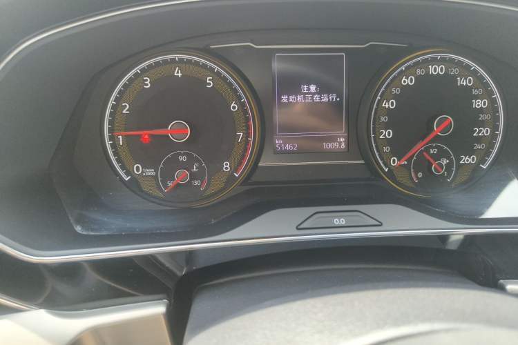 Used Volkswagen Passat 2020 Revised Version 280TSI Business Edition China VI Standard Odometer Close Up