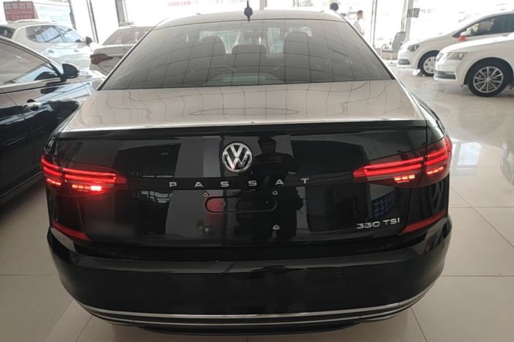 Used Volkswagen Passat 2020 330TSI Elite Edition China VI Rear