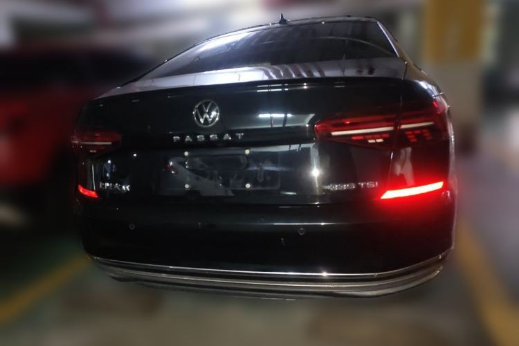 Used Volkswagen Passat 2020 330TSI Elite Edition China VI Rear