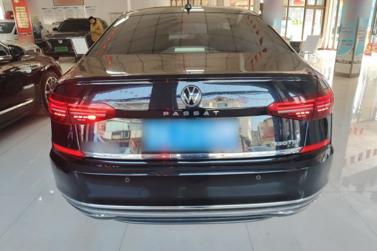 Used Volkswagen Passat 2020 Revised Version 330TSI Luxury Edition China VI Standard Rear