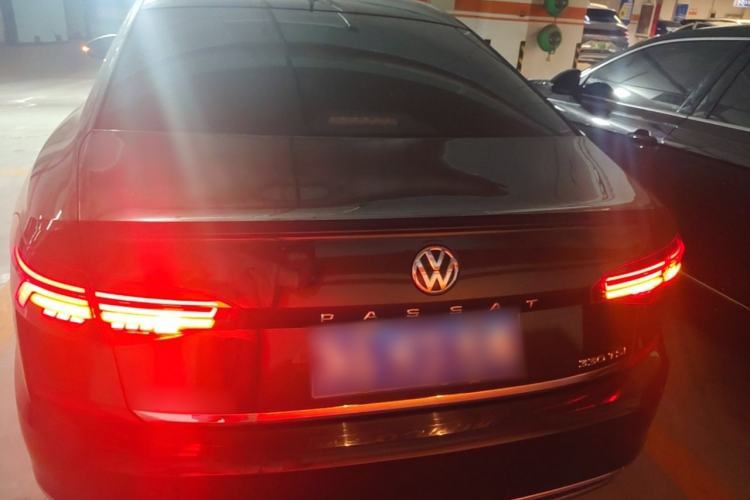 Used Volkswagen Passat 2020 330TSI Luxury Edition China VI Rear