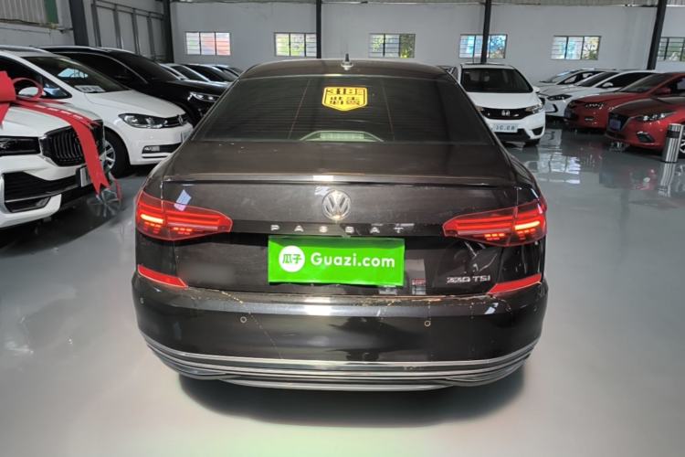 Used Volkswagen Passat 2020 330TSI Elite Edition China VI Rear