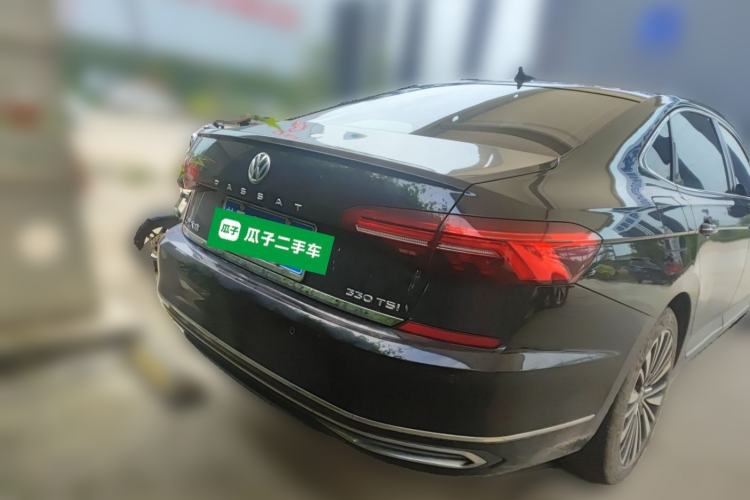 Used Volkswagen Passat 2020 330TSI Luxury Edition China VI Rear
