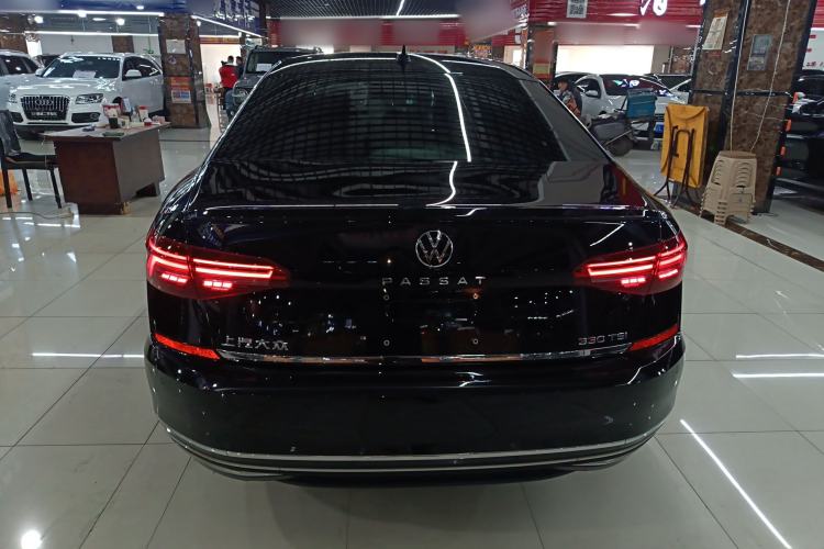 Used Volkswagen Passat 2020 Revised Version 330TSI Luxury Edition China VI Standard Rear