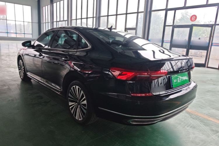 Used Volkswagen Passat 2020 Revised Version 330TSI Luxury Edition China VI Standard Rear Left 45 Deg