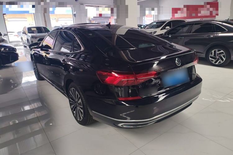 Used Volkswagen Passat 2020 Revised Version 330TSI Luxury Edition China VI Standard Rear Left 45 Deg
