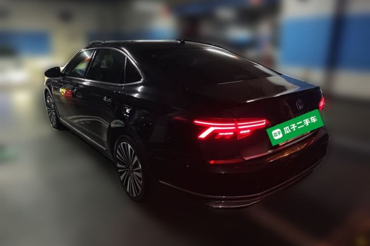 Used Volkswagen Passat 2020 Revised Version 330TSI Luxury Edition China VI Standard Rear Left 45 Deg