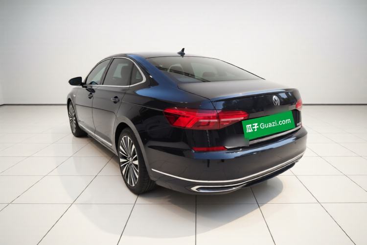 Used Volkswagen Passat 2020 Revised Version 330TSI Luxury Edition China VI Standard Rear Left 45 Deg