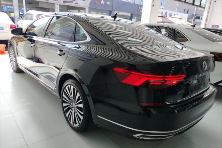 Used Volkswagen Passat 2020 330TSI Luxury Edition China VI Rear Left 45 Deg
