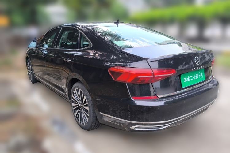 Used Volkswagen Passat 2020 Revised Version 330TSI Luxury Edition China VI Standard Rear Left 45 Deg
