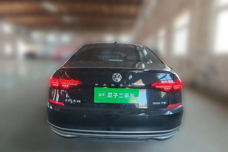 Used Volkswagen Passat 2020 330TSI Elite Edition China VI Rear
