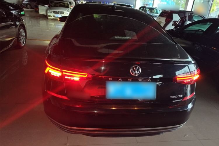 Used Volkswagen Passat 2020 330TSI Elite Edition China VI Rear