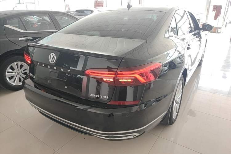 Used Volkswagen Passat 2020 330TSI Elite Edition China VI Rear Right 45 Deg