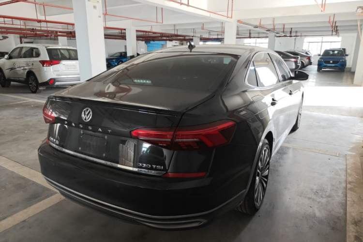 Used Volkswagen Passat 2020 330TSI Luxury Edition China VI Rear Right 45 Deg