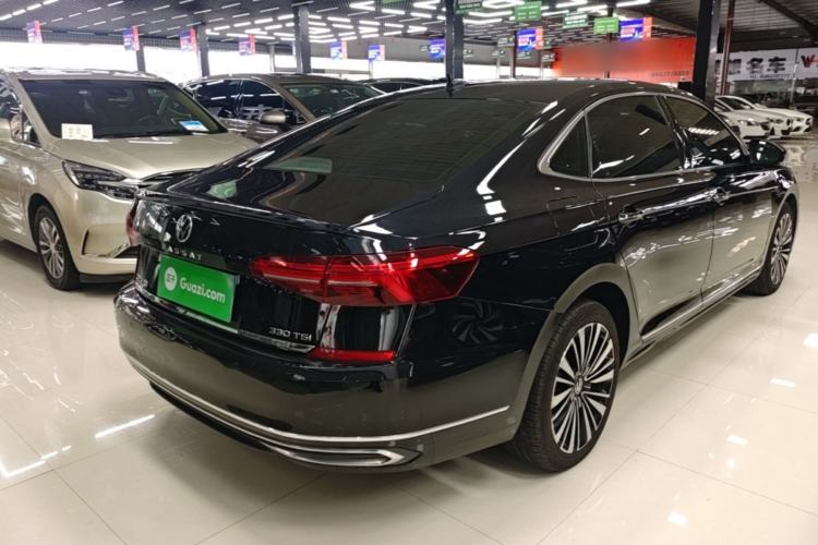 Used Volkswagen Passat 2020 Revised Version 330TSI Luxury Edition China VI Standard Rear Right 45 Deg