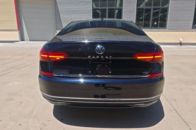 Used Volkswagen Passat 2020 Revised Version 330TSI Luxury Edition China VI Standard Rear