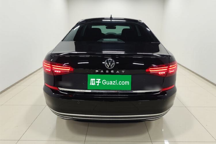 Used Volkswagen Passat 2020 Revised Version 330TSI Luxury Edition China VI Standard Rear