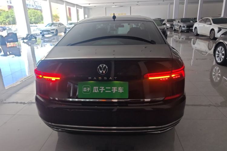 Used Volkswagen Passat 2020 Revised Version 330TSI Luxury Edition China VI Standard Rear
