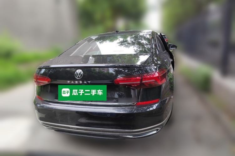 Used Volkswagen Passat 2020 Revised Version 330TSI Luxury Edition China VI Standard Rear