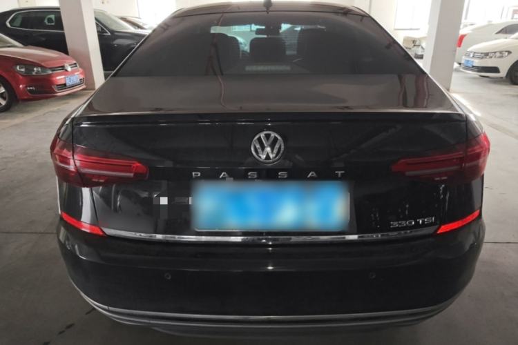 Used Volkswagen Passat 2020 330TSI Luxury Edition China VI Rear
