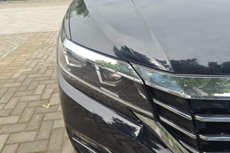 Used Volkswagen Passat 2020 330TSI Elite Edition China VI Right Front Headlight