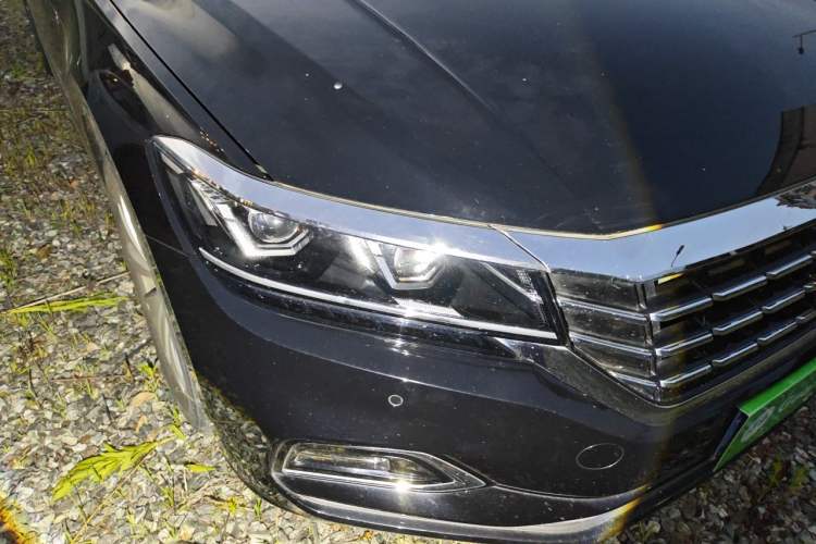 Used Volkswagen Passat 2020 330TSI Elite Edition China VI Right Front Headlight