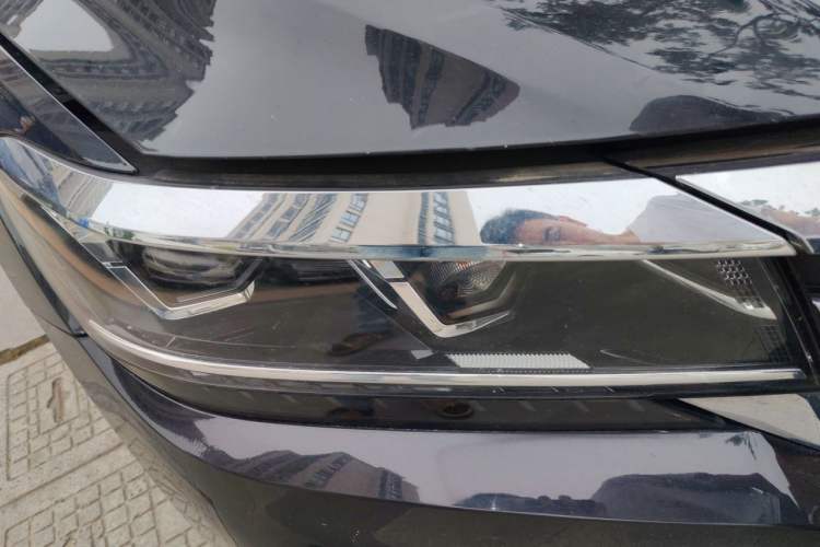 Used Volkswagen Passat 2020 330TSI Elite Edition China VI Right Front Headlight