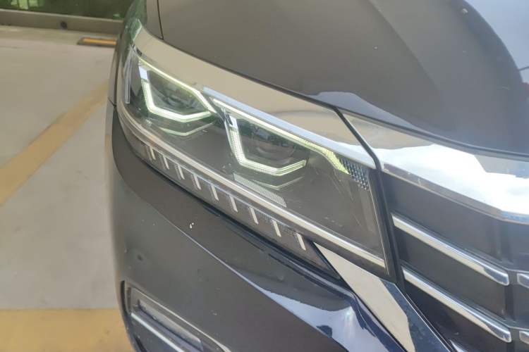 Used Volkswagen Passat 2020 330TSI Luxury Edition China VI Right Front Headlight