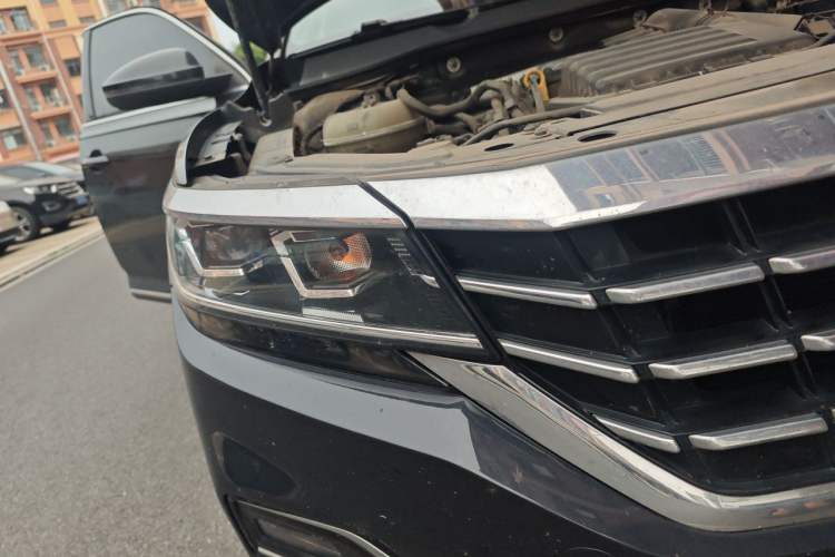 Used Volkswagen Passat 2020 280TSI Business Edition China VI Standard Right Front Headlight