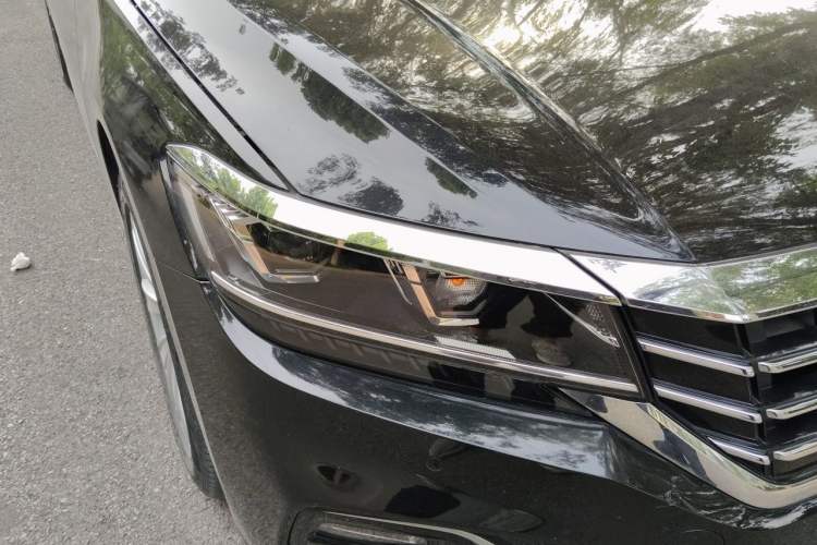 Used Volkswagen Passat 2020 330TSI Elite Edition China VI Right Front Headlight