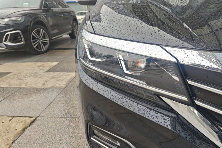 Used Volkswagen Passat 2020 280TSI Business Edition China VI Standard Right Front Headlight