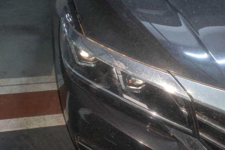Used Volkswagen Passat 2020 330TSI Elite Edition China VI Right Front Headlight