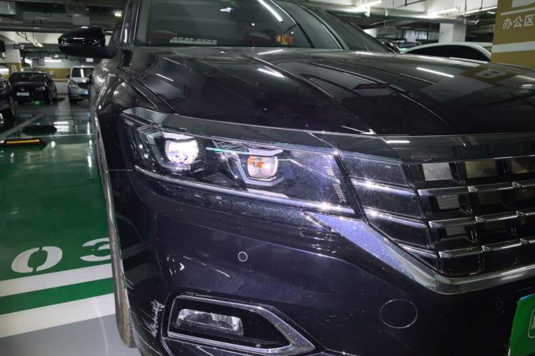 Used Volkswagen Passat 2020 Facelift 330TSI Elite Edition China VI Standard Right Front Headlight
