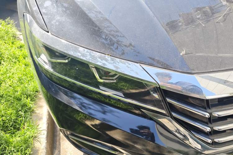 Used Volkswagen Passat 2020 330TSI Elite Edition China VI Right Front Headlight