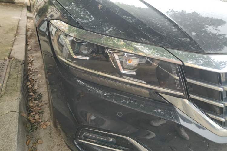 Used Volkswagen Passat 2020 330TSI Elite Edition China VI Right Front Headlight