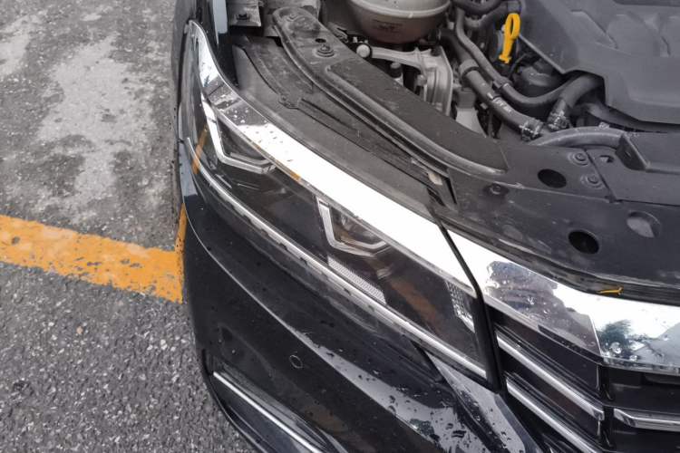 Used Volkswagen Passat 2020 330TSI Elite Edition China VI Right Front Headlight