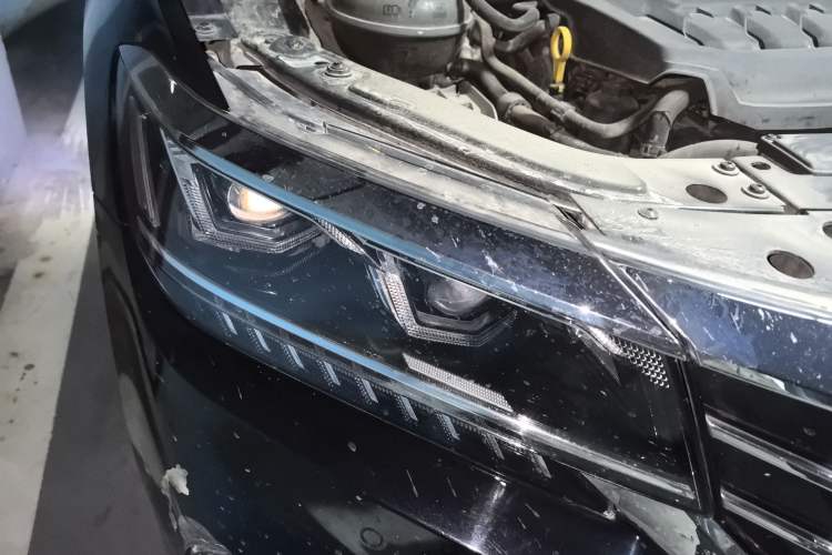 Used Volkswagen Passat 2020 330TSI Prestige Edition China VI Standard Right Front Headlight