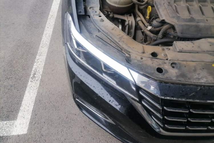 Used Volkswagen Passat 2020 330TSI Elite Edition China VI Right Front Headlight
