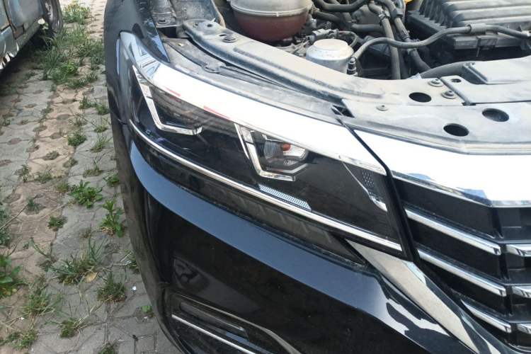 Used Volkswagen Passat 2020 Revised Version 280TSI Business Edition China VI Standard Right Front Headlight