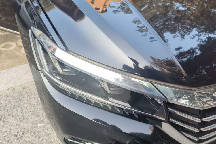 Used Volkswagen Passat 2020 380TSI Prestige Edition China VI Standard Right Front Headlight