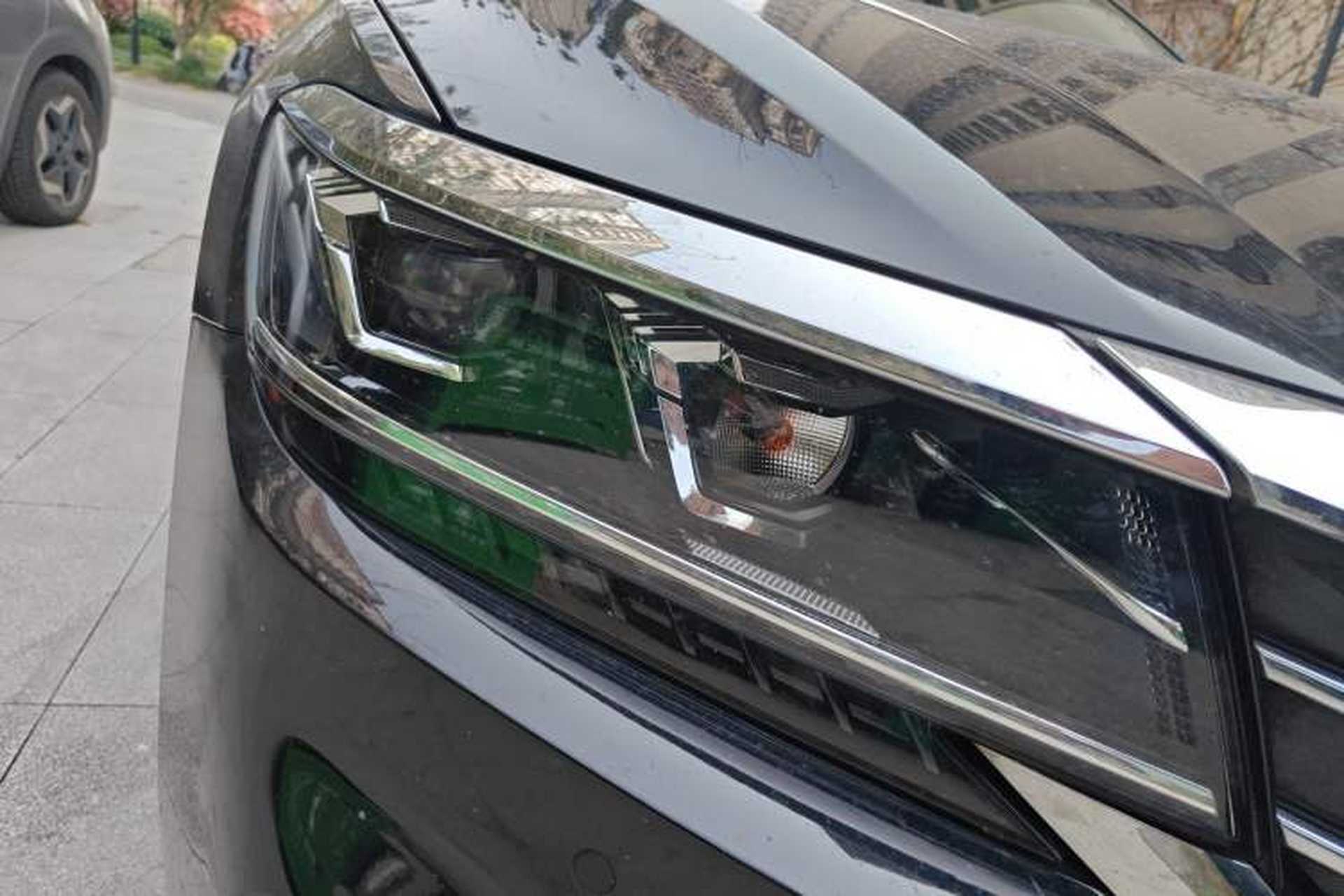 Used Volkswagen Passat 2020 330TSI Elite Edition China VI Right Front Headlight