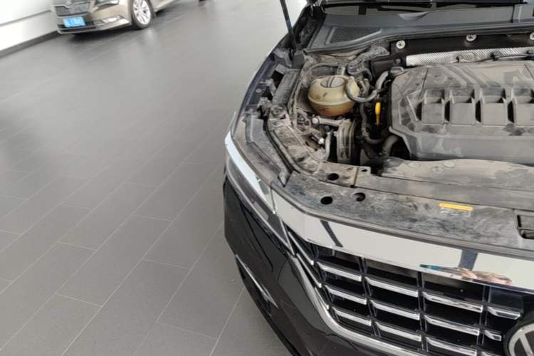 Used Volkswagen Passat 2020 Revised Version 330TSI Luxury Edition China VI Standard Right Front Headlight