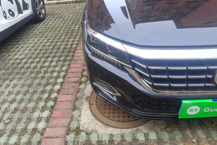 Used Volkswagen Passat 2020 330TSI Luxury Edition China VI Right Front Headlight